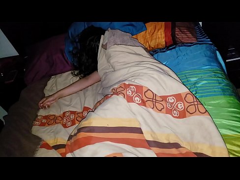 ❤️ Stepson ag bualadh lena leasmháthair óg agus í ina codladh. ❤️  Porn  uainn ga.milf-nut-net.ru